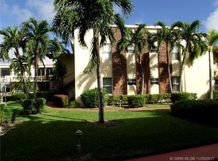 851 NE 14th Ave APT 402, Hallandale, FL 33009