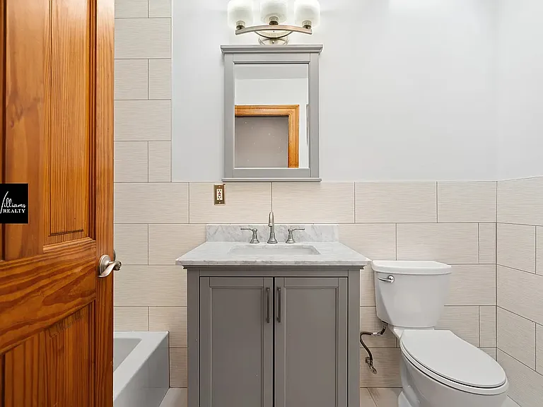 126 Bainbridge St #4 — Photo 11