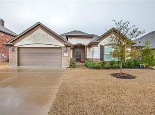 1009 Copperleaf Dr, Mansfield, TX 76063