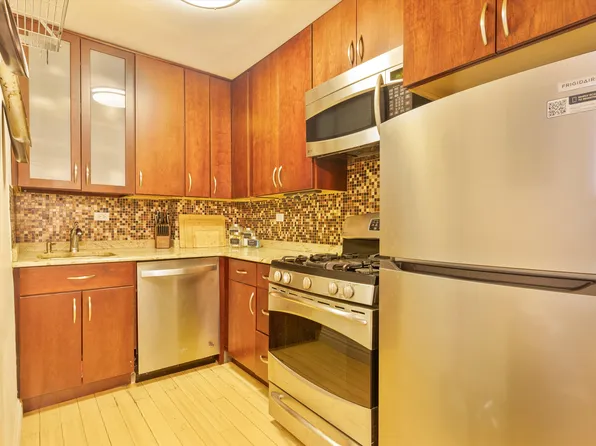 10 West 15th Street 325 image 3 of 6