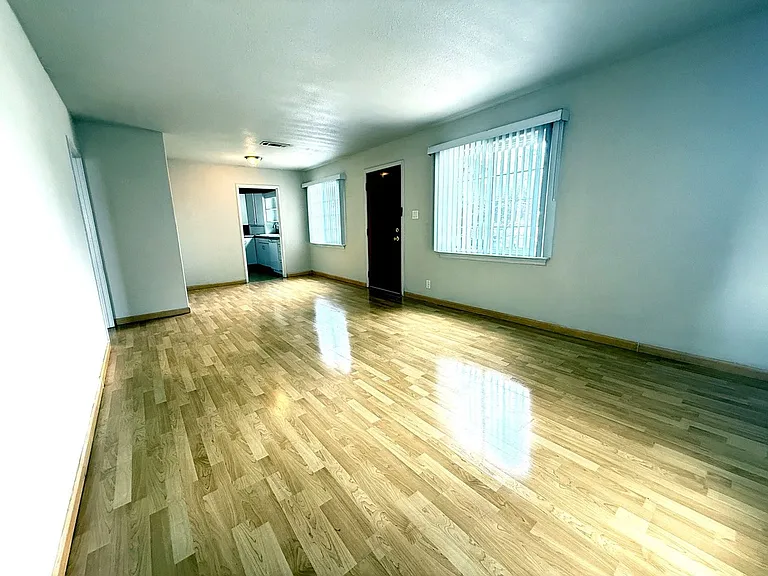 2314 Upland Dr — Photo 10