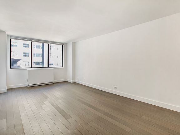 3rd image of 300 Mercer St APT 10A