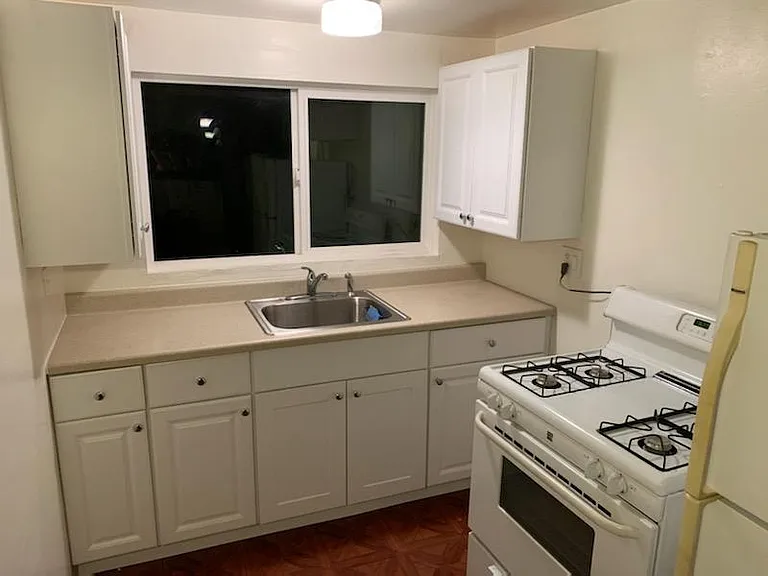 Nice kitchen with new flooring