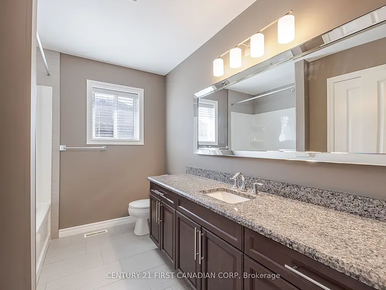 1690 Beaverbrook Ave — Photo 31