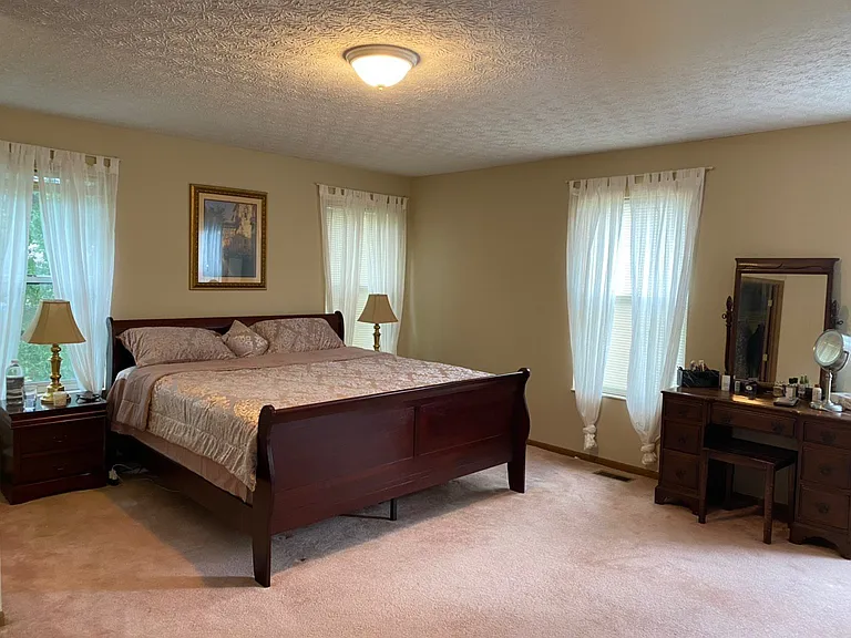 3568 Frenchpark Dr — Photo 13