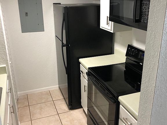 5th image of 1084 82nd Ter N APT A