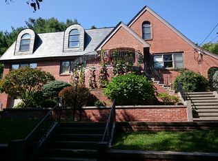 50 Goodnough Rd, Brookline, MA 02467