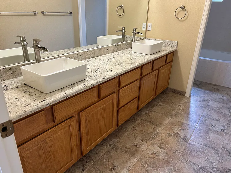 6439 S Dallas Ct — Photo 4