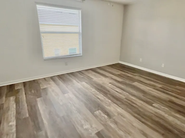 609 Cresting Oak Cir #1 — Photo 7