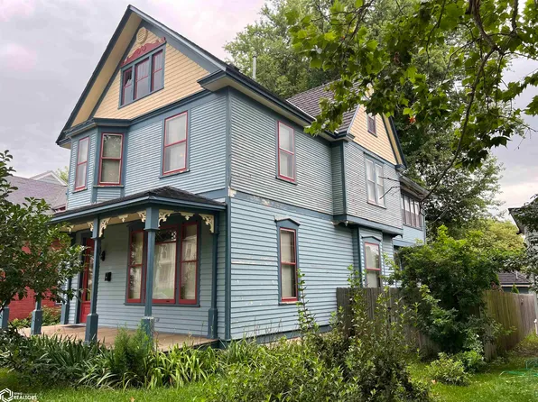 520 S 10th St, Burlington, IA 52601