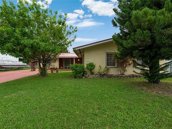 5th image of 10315 SW 200th St