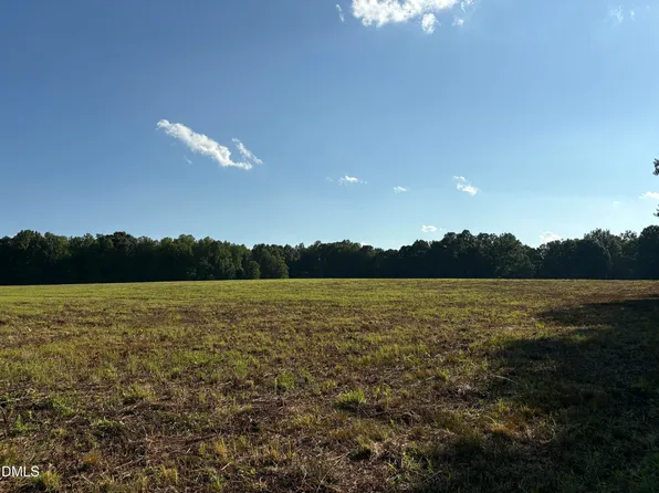 5 Oak Grove Church Rd, Mebane, NC 27302