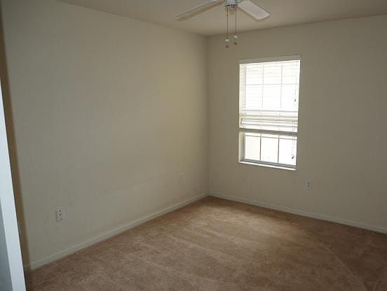 4th image of 3091 Ashland Ln N