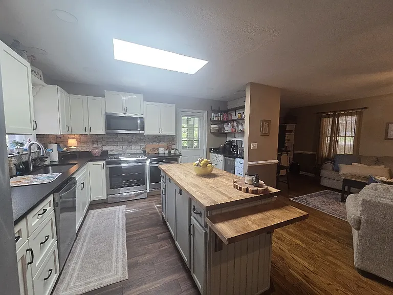 3201 Lakeview Pkwy — Photo 13