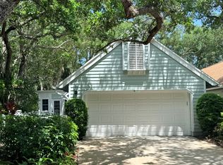 1546 Sabal Ct, Vero Beach, FL 32963