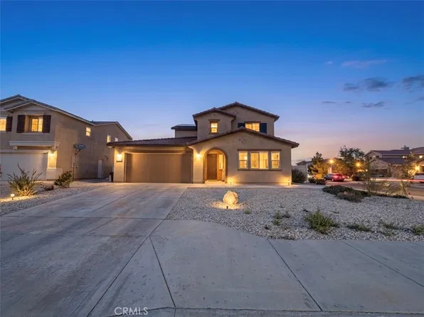 10356 Saddleback Dr, Adelanto, CA 92301