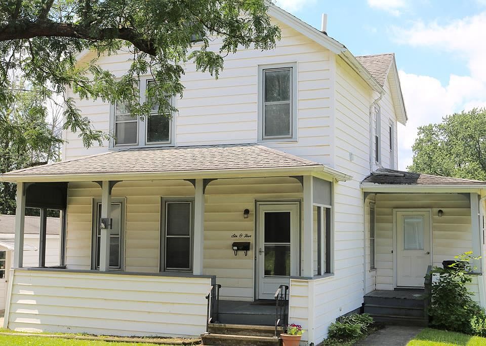 1st image of 605 Beach St