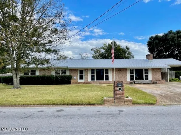 882 Rustwood Dr, Biloxi, MS 39532