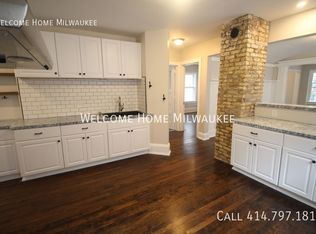2161 N 48th St, Milwaukee, WI 53208