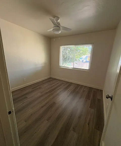 539 Chiquita Ave — Photo 12