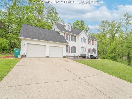 3 Guy Ln, Charleston, WV 25313
