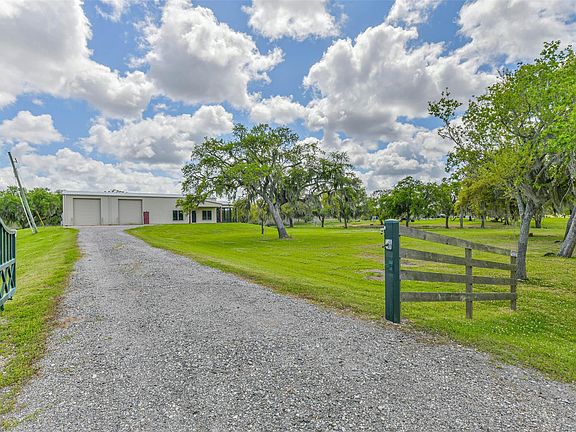 3rd image of 2607 County Road 519