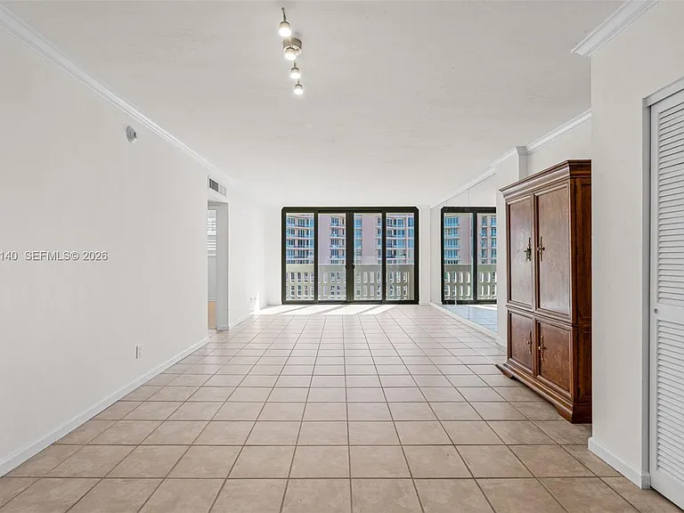 90 Edgewater Dr #1216 — Photo 8