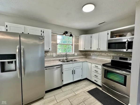 5226 Palisade Way, Indianapolis, IN 46237