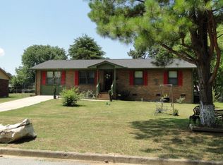 127 Maplewood Dr, Gaffney, SC 29340