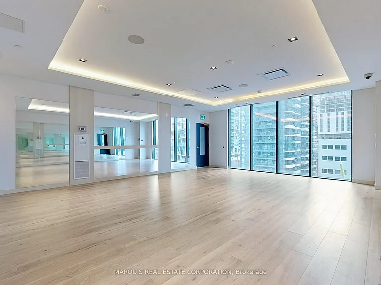 330 Richmond St W #505BR2 — Photo 9