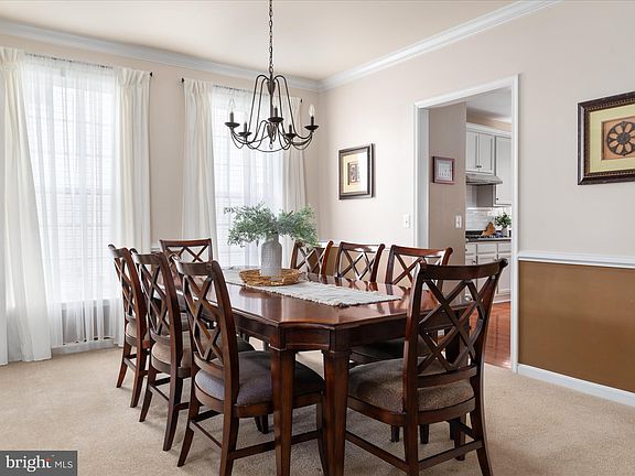 5th image of 7805 Zeeland Pl