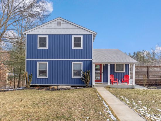7540 Jericho Ave NE, Rockford, MI 49341
