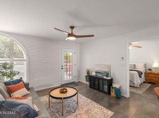 184 S La Canada Dr Unit B, Green Valley, AZ 85614