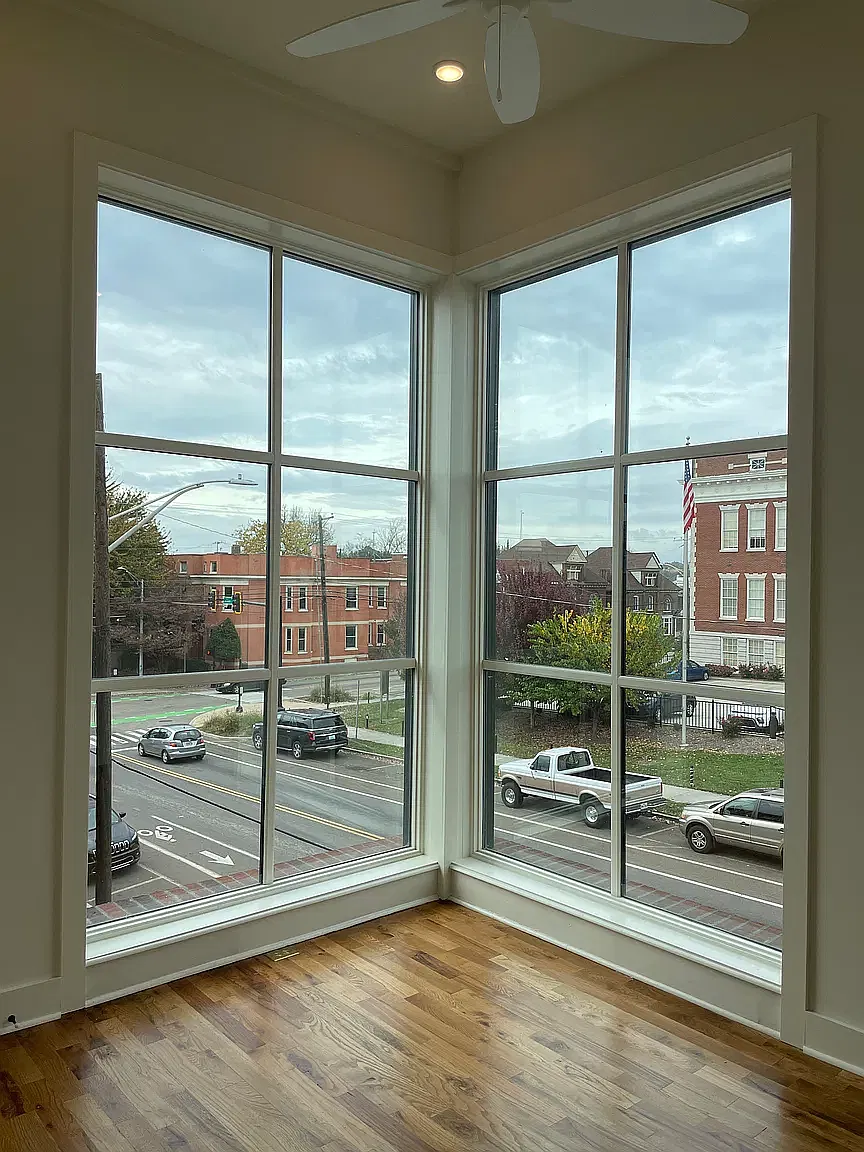 2 bed, $2,050 — Photo 4
