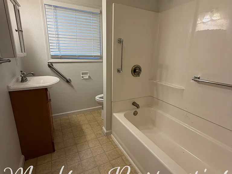 1618 Sunset Ave — Photo 16