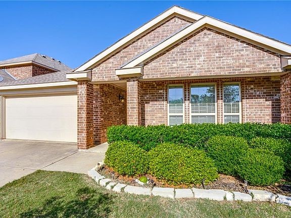 2nd image of 1008 Meadow Green Ct