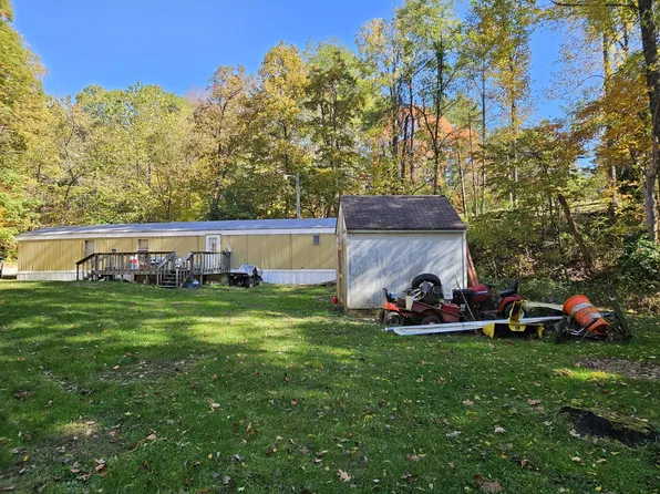 8942 Bean Blossom Rd, Trafalgar, IN 46181