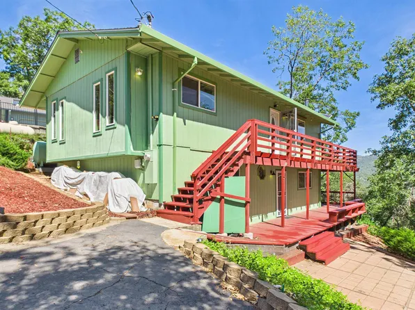 17060 Oaktree Ln, Sonora, CA 95370