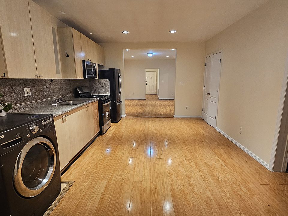 1st image of 1840 E 14th St #4