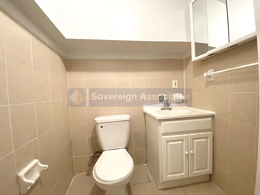 Rented by Sovereign Associates | media 13