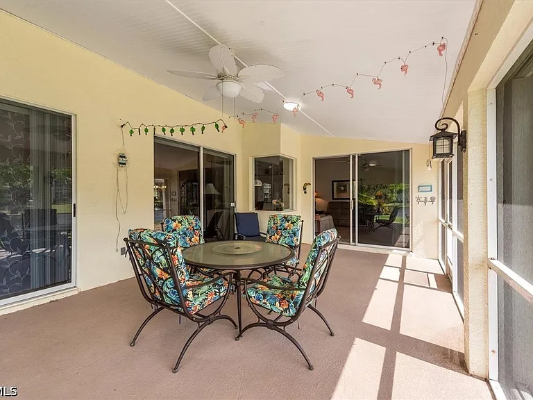 9241 Bramble Ct — Photo 20