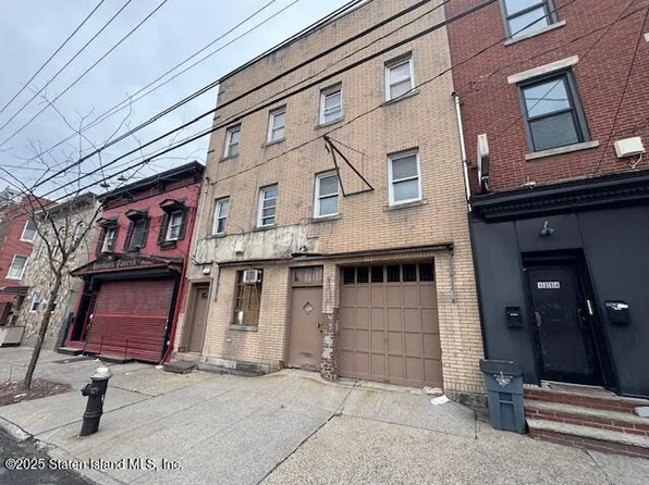 1256 Bay St, Staten Island, NY 10305