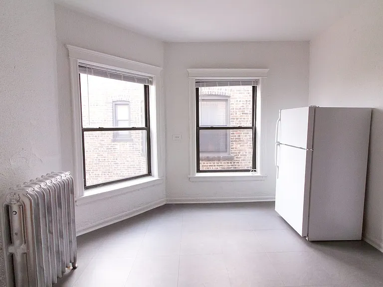 1515 E. 54th Street — Photo 37