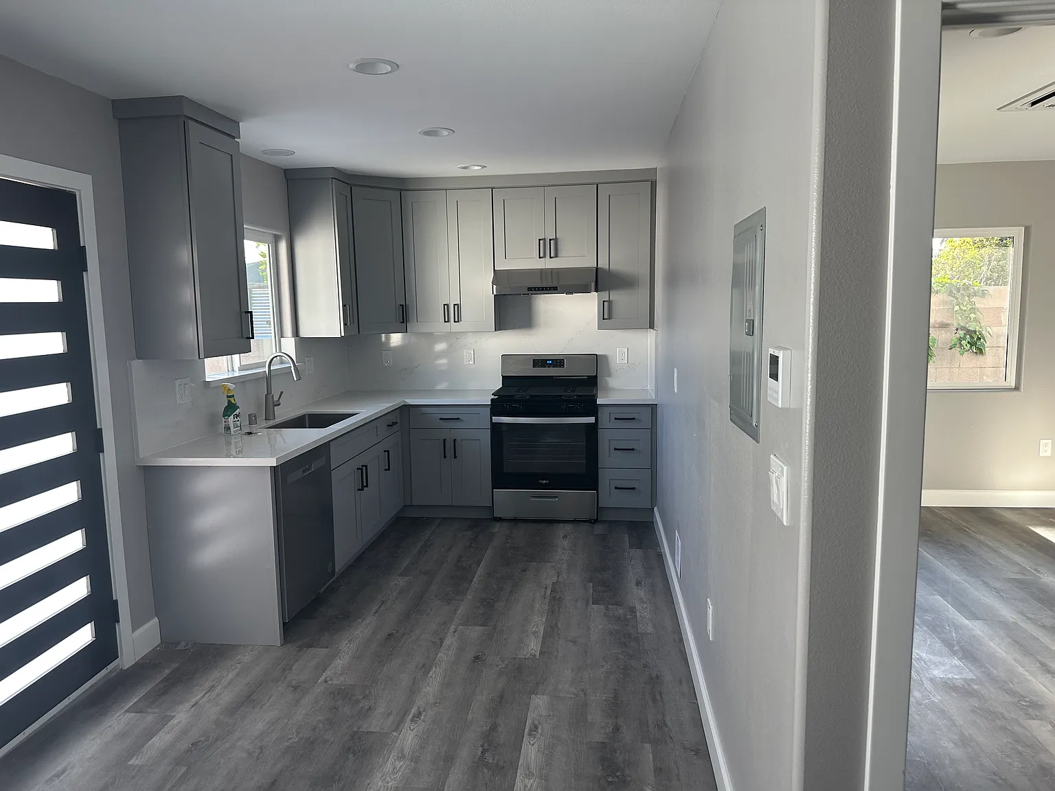 1 bed, 800 sqft, $2,175 — Photo 2