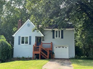 4317 Sycamore Dr, Roeland Park, KS 66205