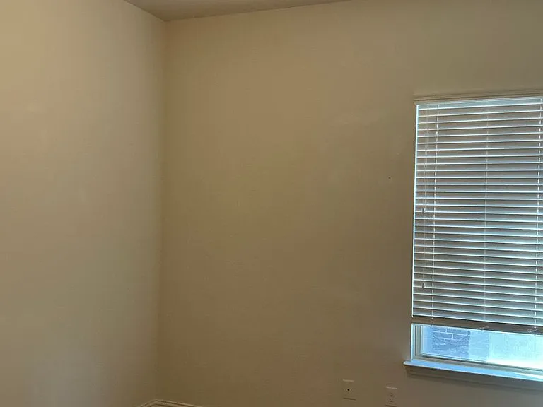 104 Mineral Point Dr — Photo 4