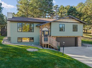 4829 Tanager Ct, Rapid City, SD 57702