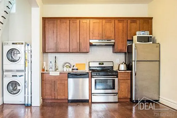 Rented by Ideal Properties Group | media 8