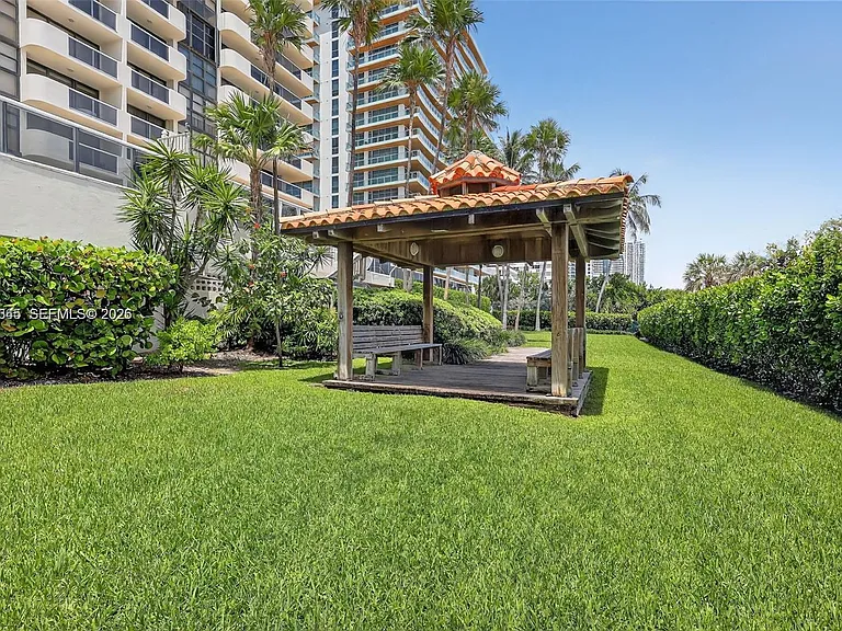 5757 Collins Ave #702 — Photo 48