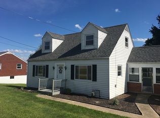 115 Mountain View Pl, North Huntingdon, PA 15642